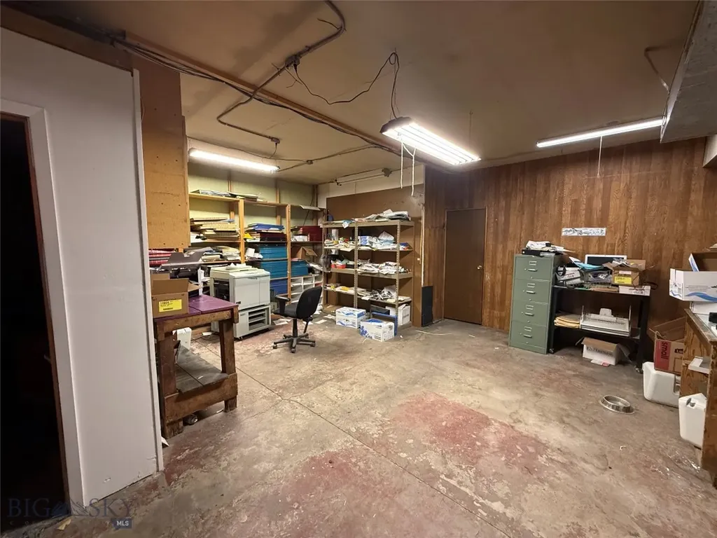 409 Central Avenue Fairfield MT 59436