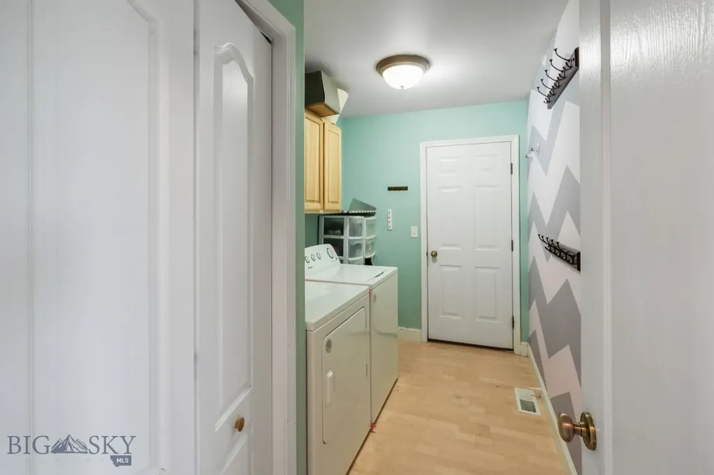 60 Clinton Lane Belgrade MT 59714