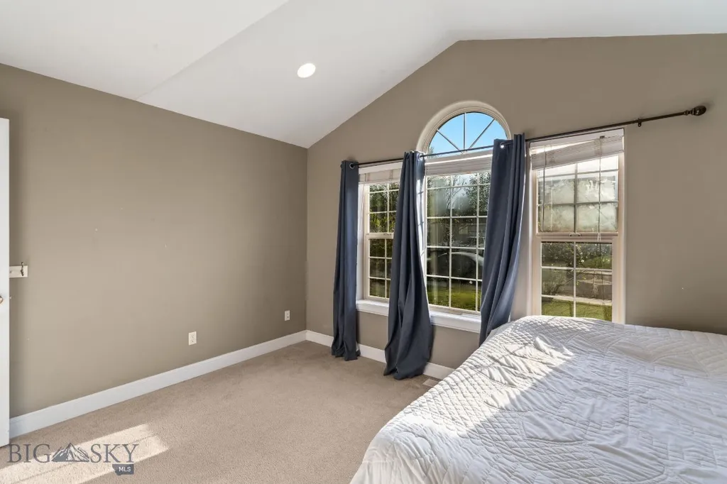 60 Clinton Lane Belgrade MT 59714