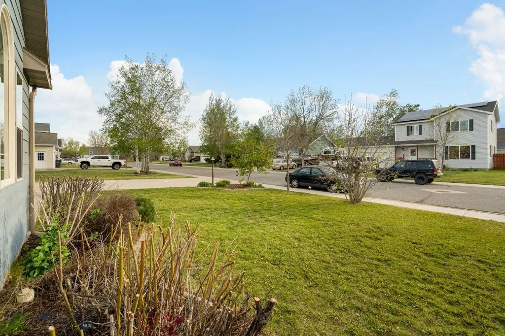 60 Clinton Lane Belgrade MT 59714