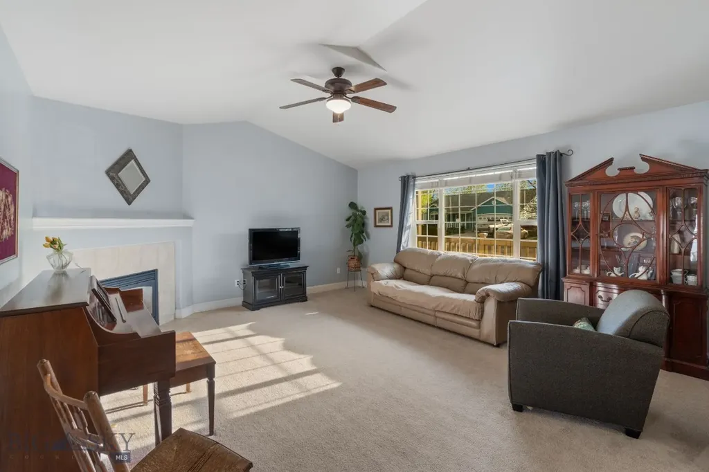 60 Clinton Lane Belgrade MT 59714