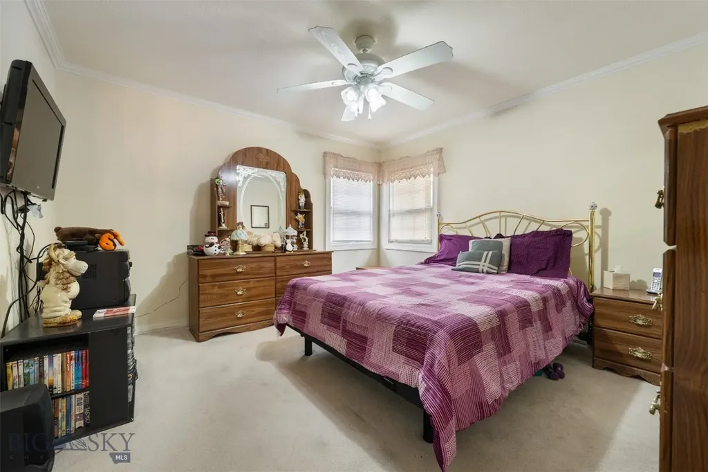 2818 Elizabeth Warren Avenue Butte MT 59701