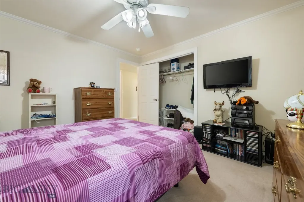 2818 Elizabeth Warren Avenue Butte MT 59701