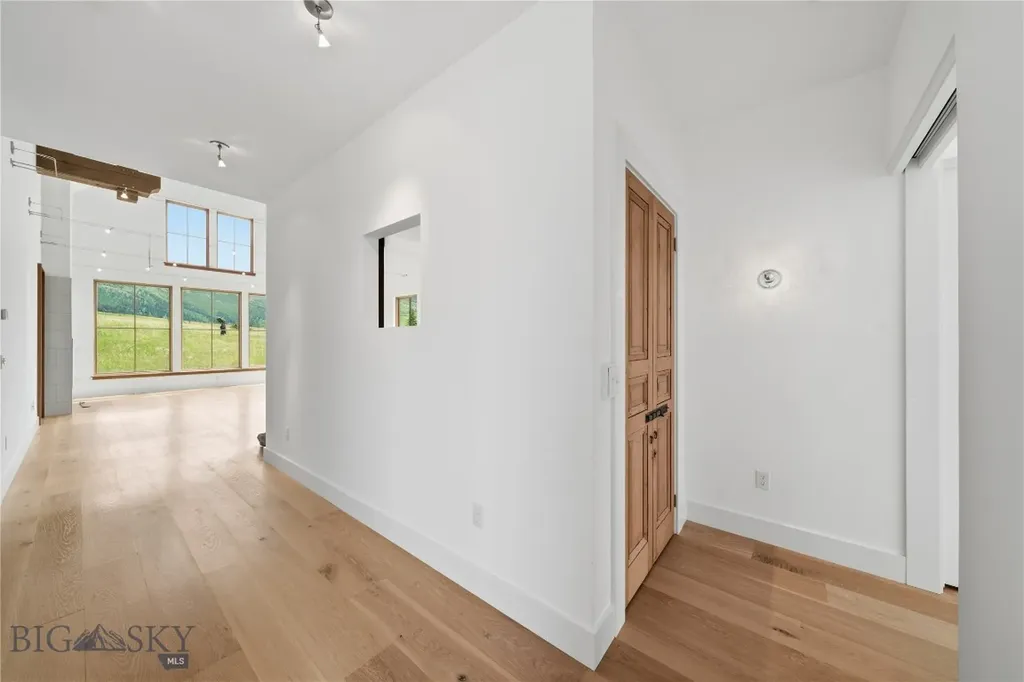 1111 Upper Tom Burke Gallatin Gateway MT 59730