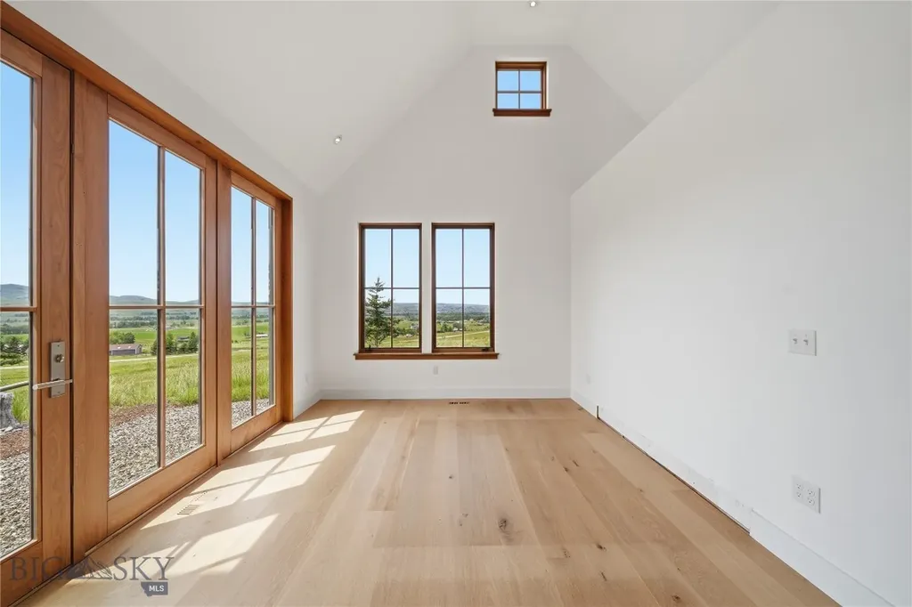 1111 Upper Tom Burke Gallatin Gateway MT 59730