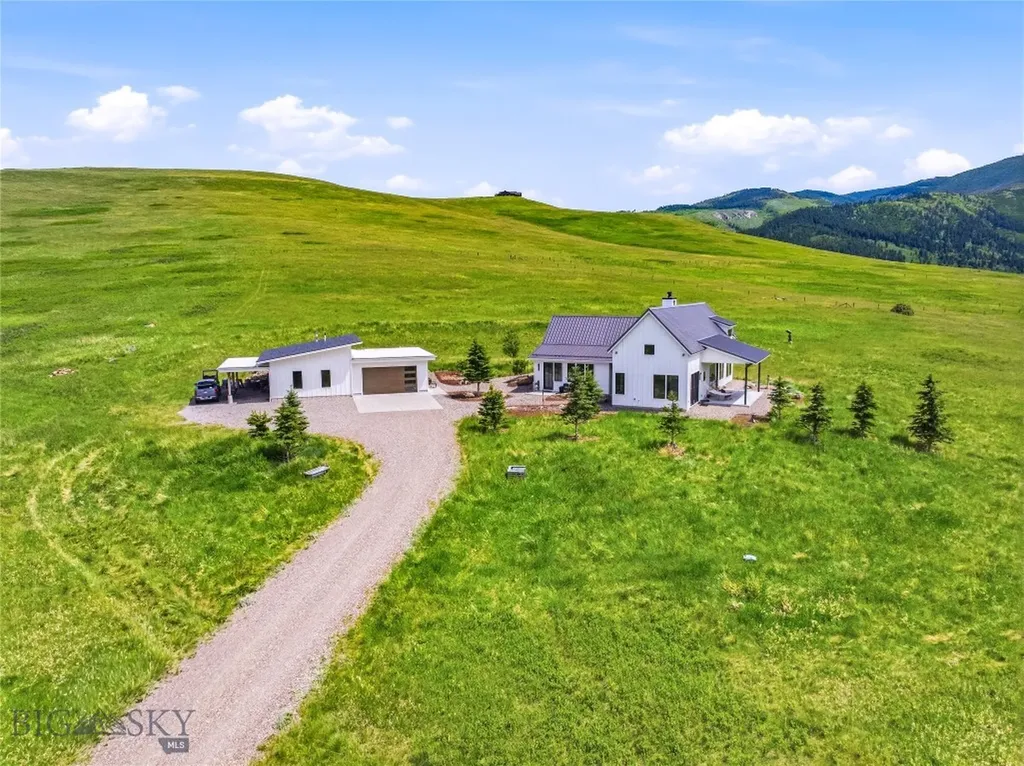 1111 Upper Tom Burke Gallatin Gateway MT 59730