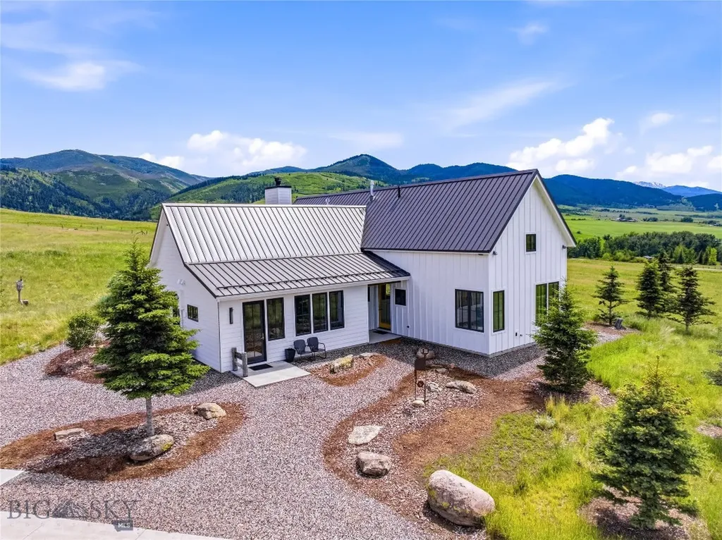 1111 Upper Tom Burke Gallatin Gateway MT 59730
