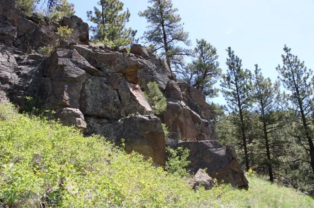 6 Pine Coulee Cascade MT 59421