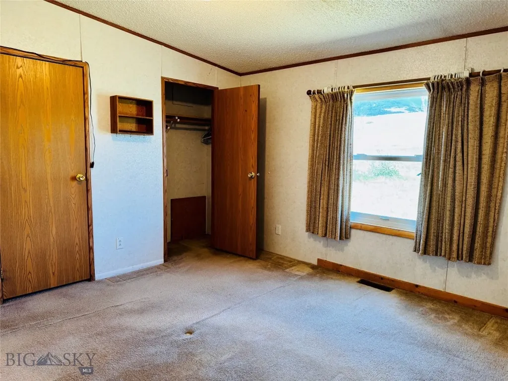 107 Prairie Dog Road Livingston MT 59047