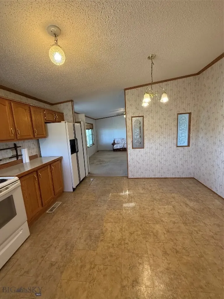 107 Prairie Dog Road Livingston MT 59047