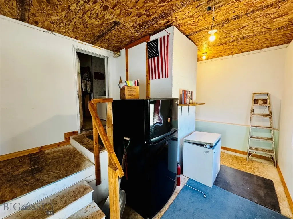 107 Prairie Dog Road Livingston MT 59047