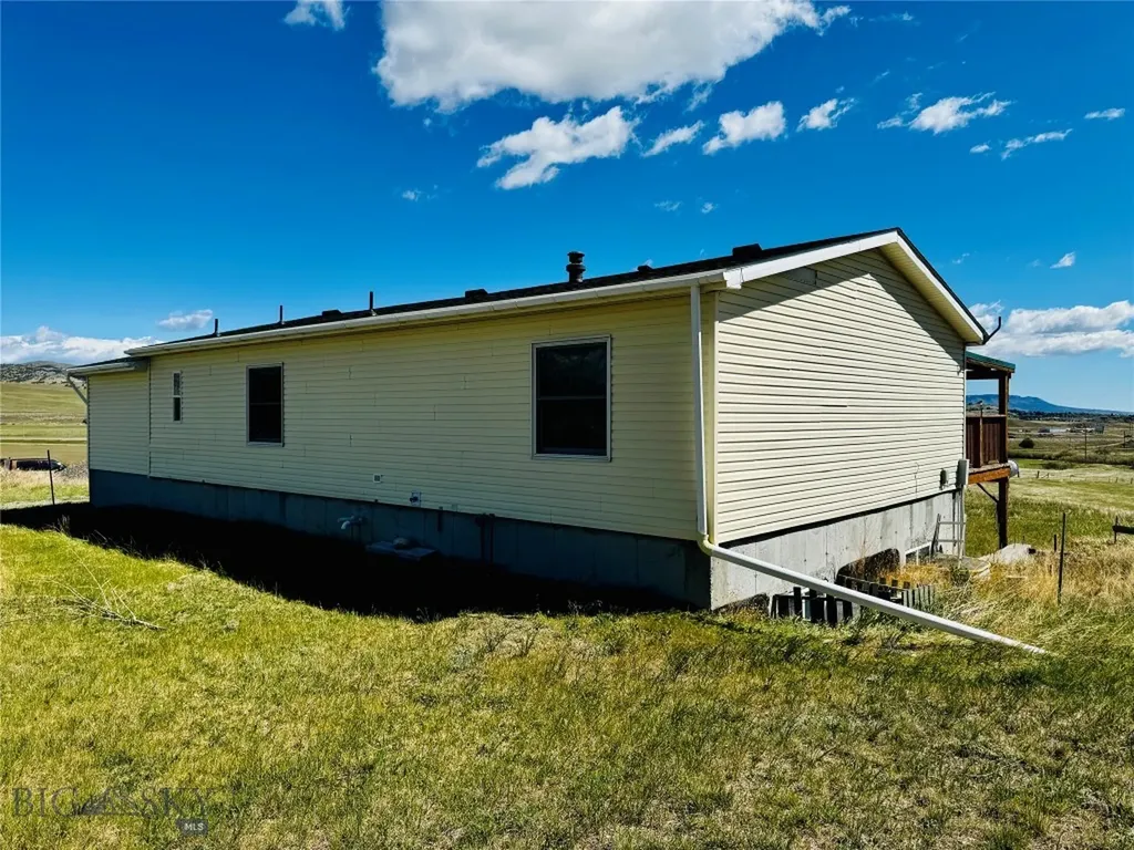 107 Prairie Dog Road Livingston MT 59047