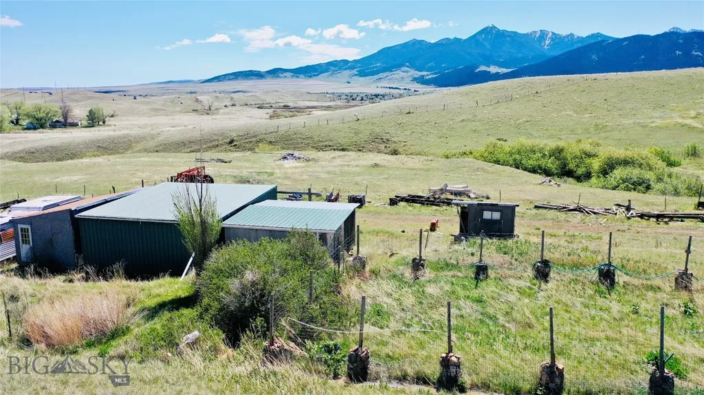 107 Prairie Dog Road Livingston MT 59047