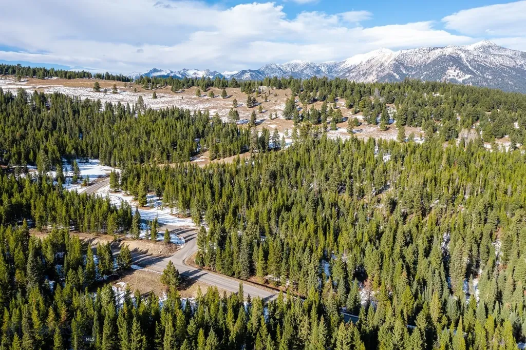 Tbd Crown Butte Road Big Sky MT 59716
