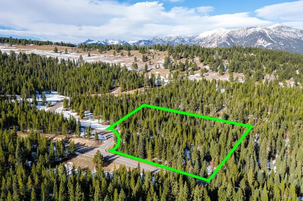 Tbd Crown Butte Road Big Sky MT 59716