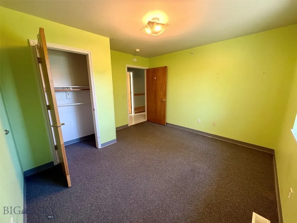 1127 N Cedarview Bozeman MT 59715