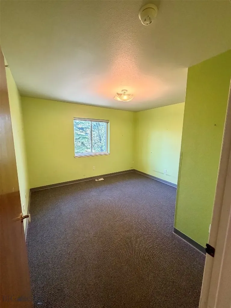 1127 N Cedarview Bozeman MT 59715