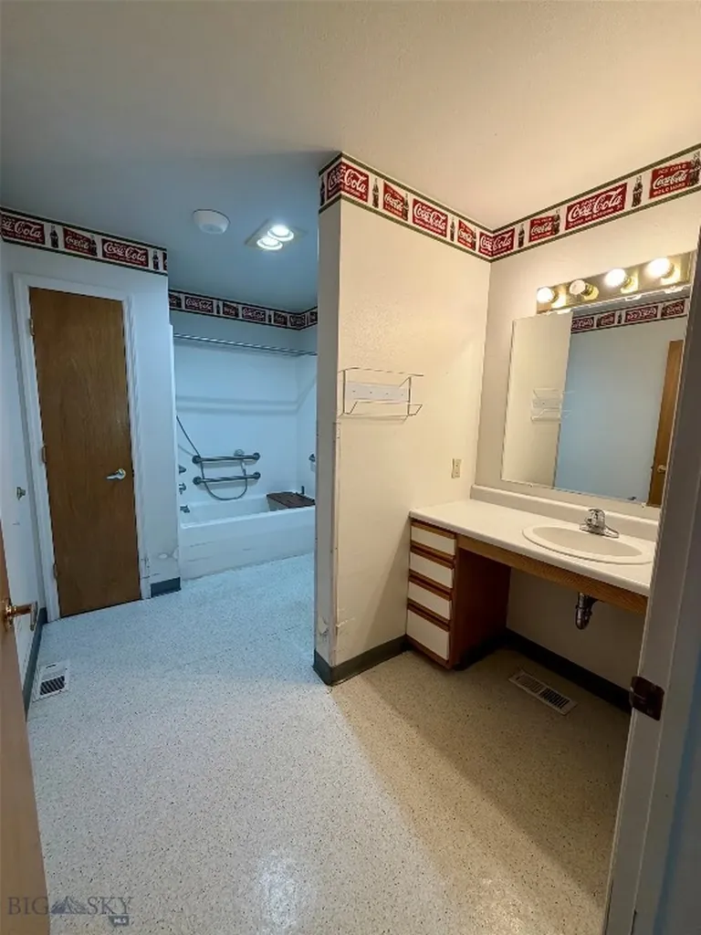 1127 N Cedarview Bozeman MT 59715
