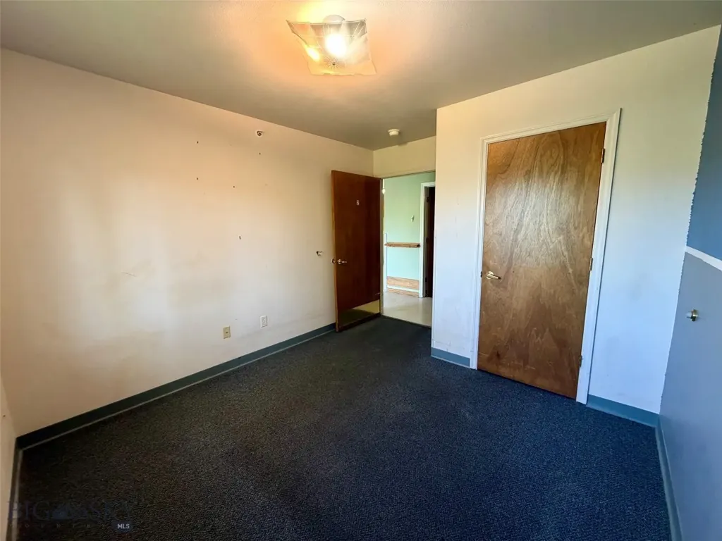 1127 N Cedarview Bozeman MT 59715