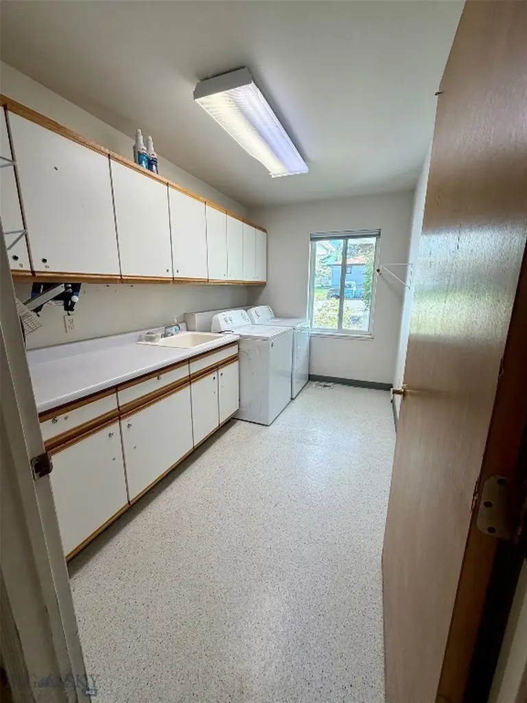 1127 N Cedarview Bozeman MT 59715