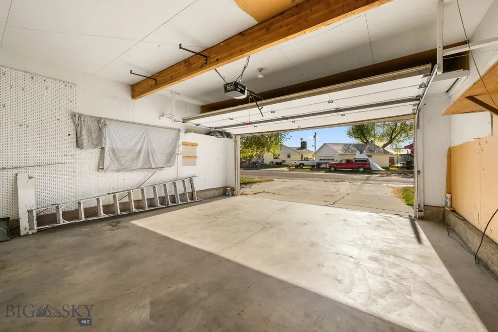 38 N Walnut Street Dillon MT 59725
