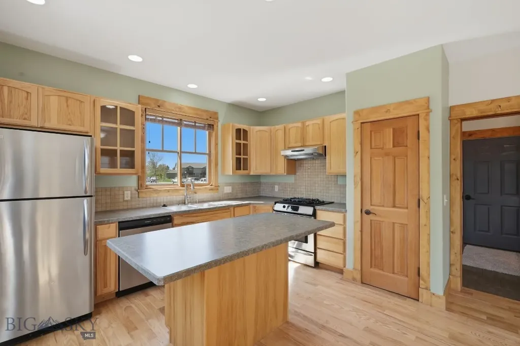 4726 Glenwood Drive Bozeman MT 59718