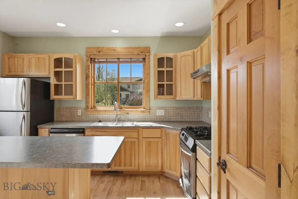 4726 Glenwood Drive Bozeman MT 59718