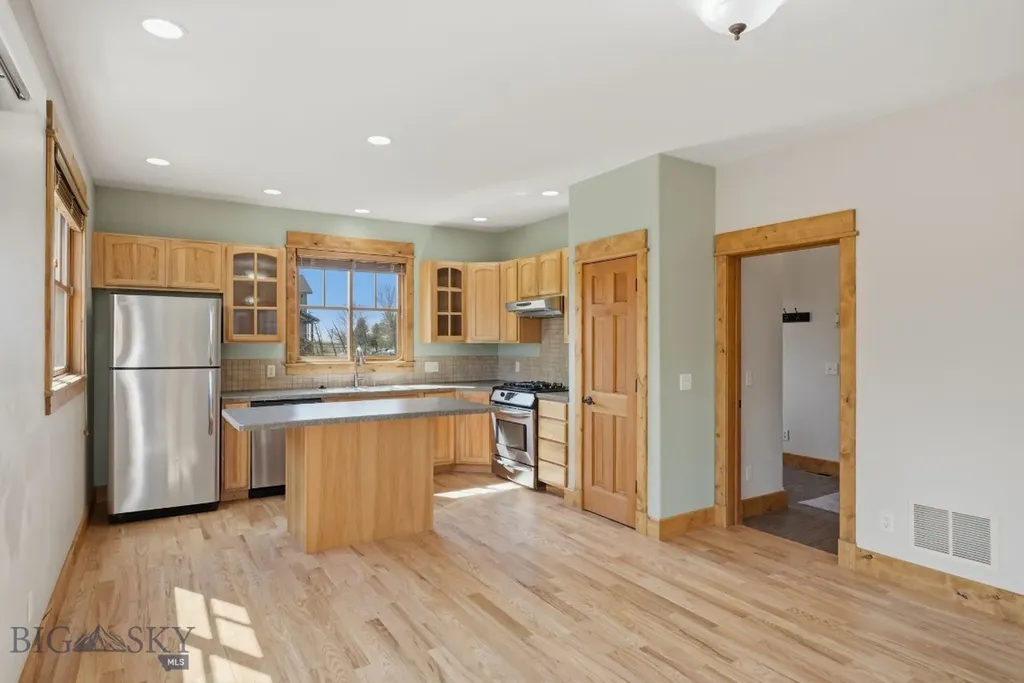 4726 Glenwood Drive Bozeman MT 59718