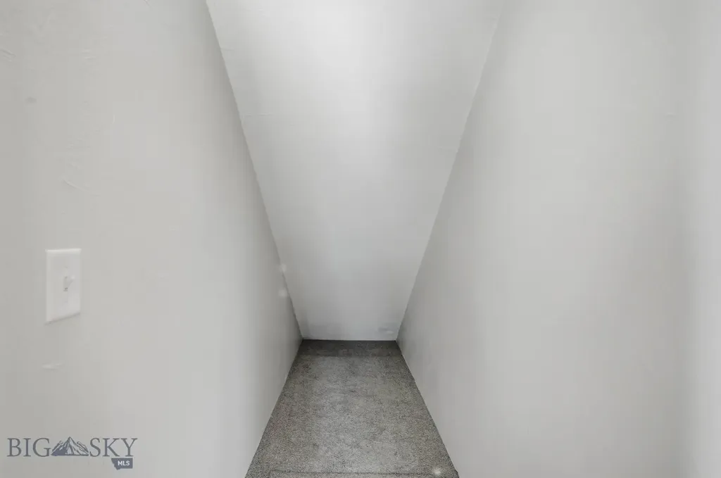 4726 Glenwood Drive Bozeman MT 59718