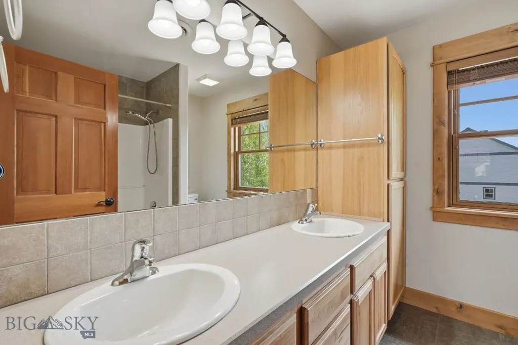 4726 Glenwood Drive Bozeman MT 59718