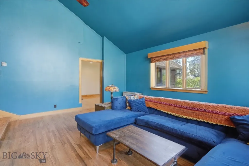 207 S Broadway Street Manhattan MT 59741