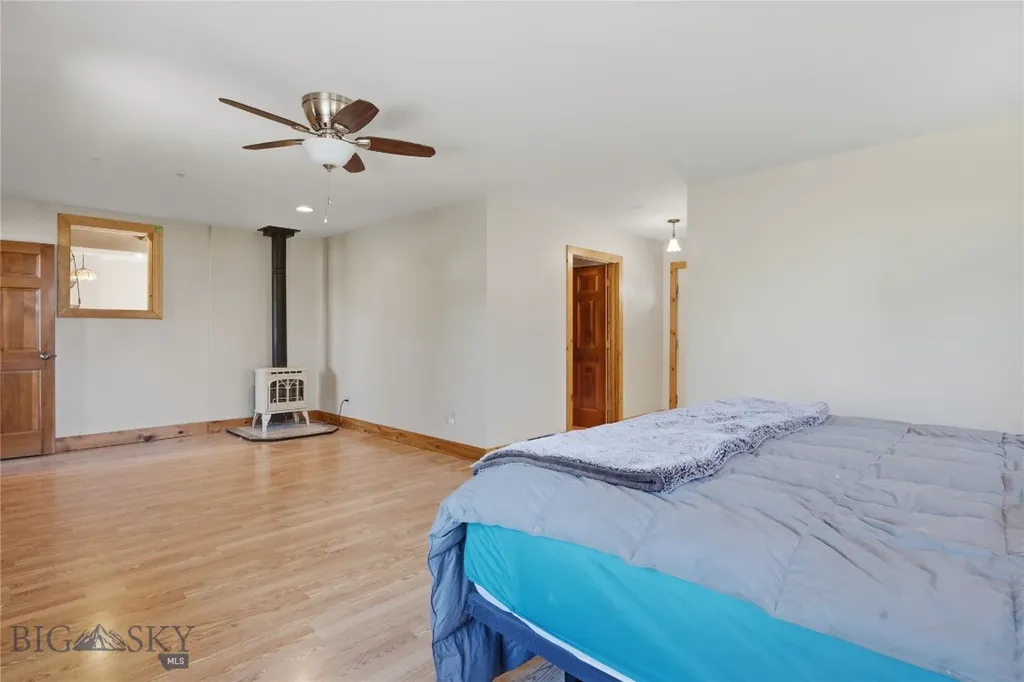 207 S Broadway Street Manhattan MT 59741