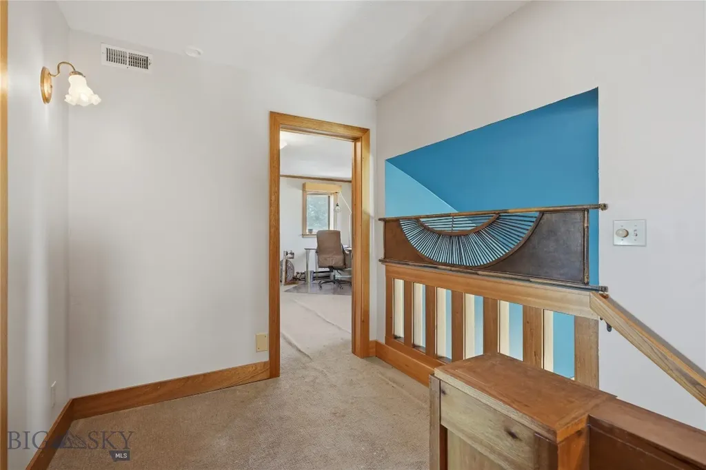 207 S Broadway Street Manhattan MT 59741