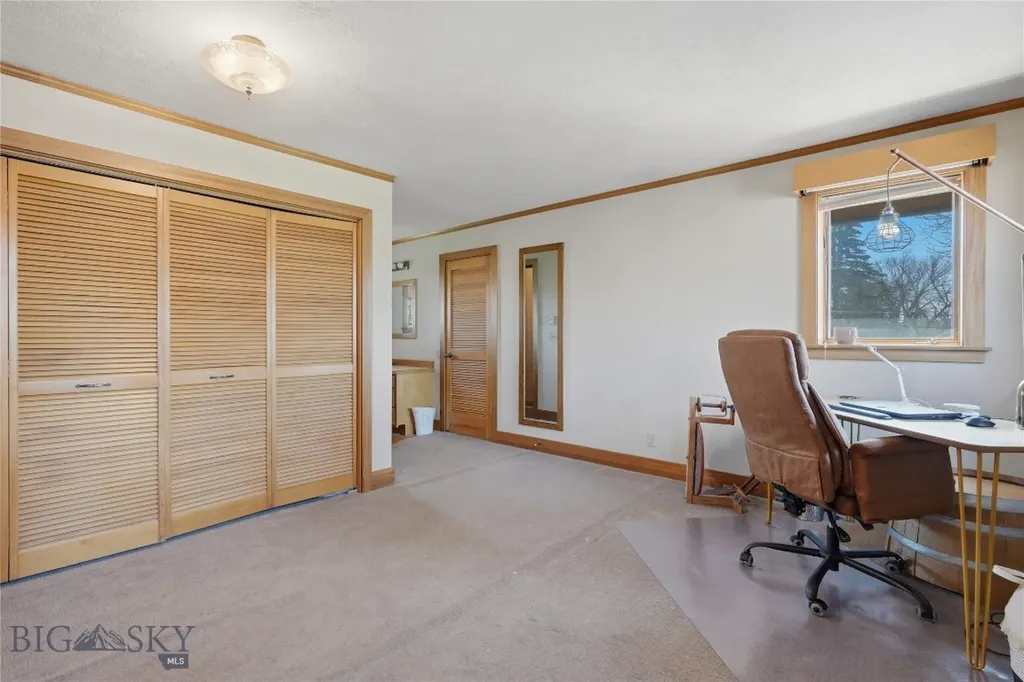 207 S Broadway Street Manhattan MT 59741