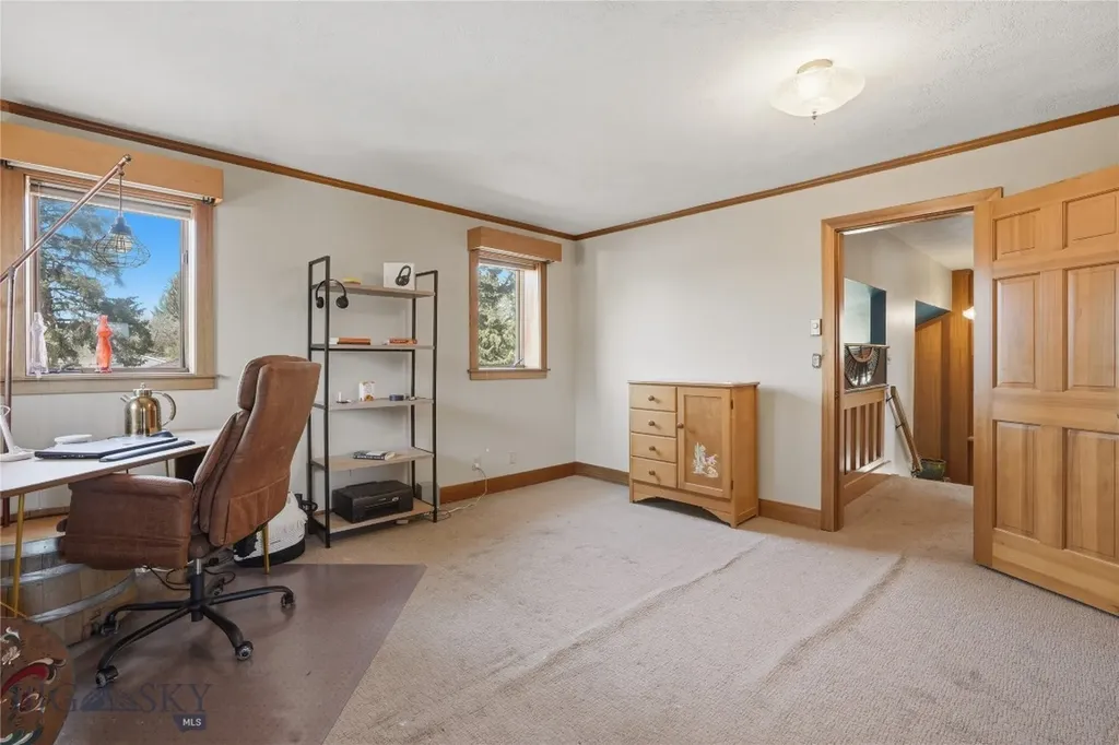207 S Broadway Street Manhattan MT 59741