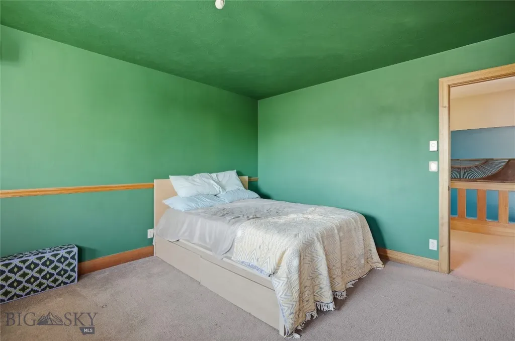 207 S Broadway Street Manhattan MT 59741
