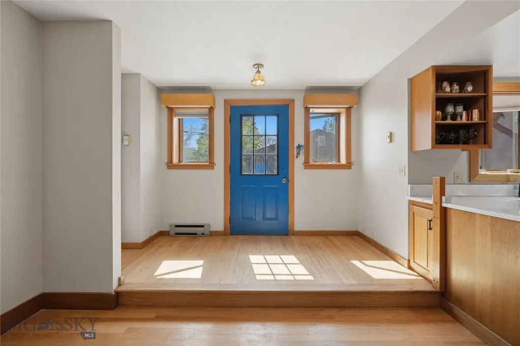 207 S Broadway Street Manhattan MT 59741
