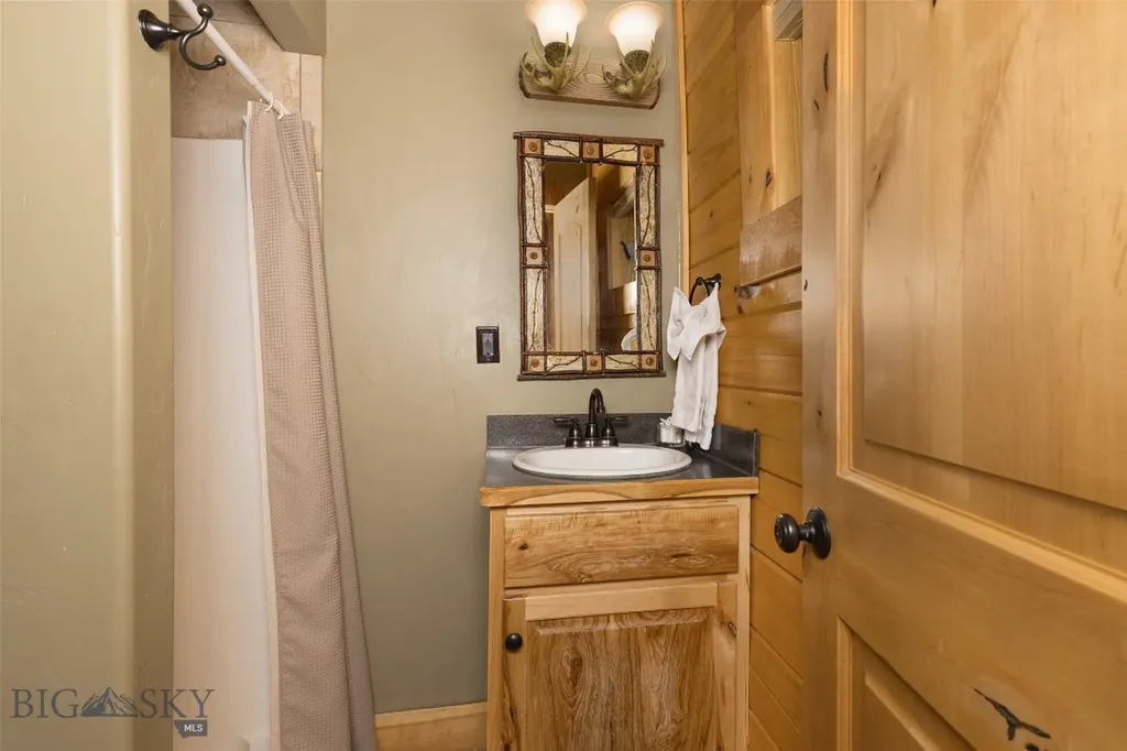 188 Black Moose Road West Yellowstone MT 59758