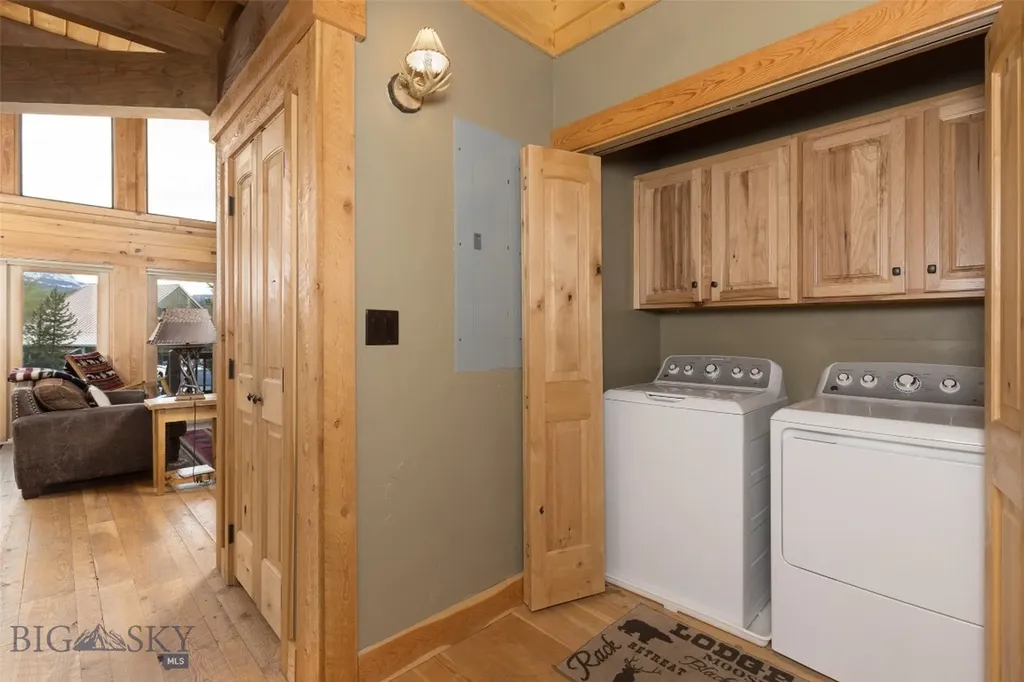 188 Black Moose Road West Yellowstone MT 59758