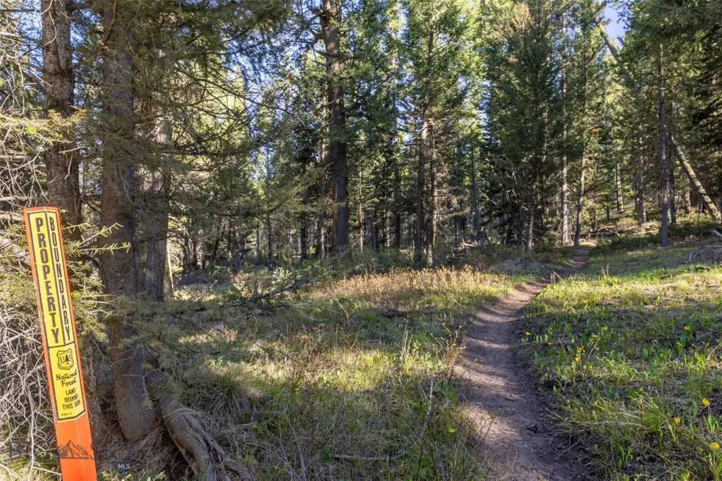 188 Black Moose Road West Yellowstone MT 59758