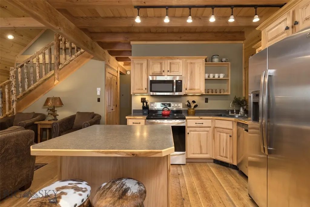 128 Black Moose Road West Yellowstone MT 59758