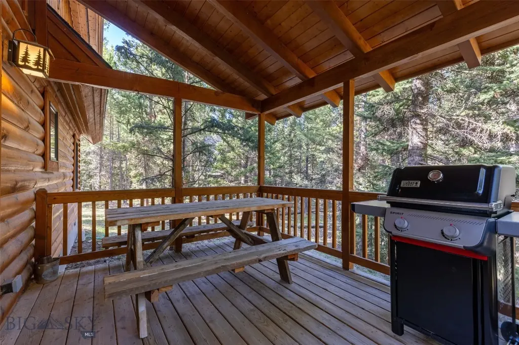 128 Black Moose Road West Yellowstone MT 59758