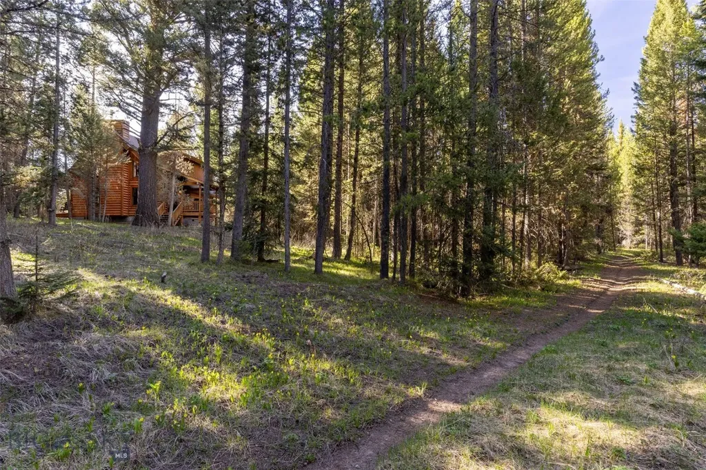 128 Black Moose Road West Yellowstone MT 59758