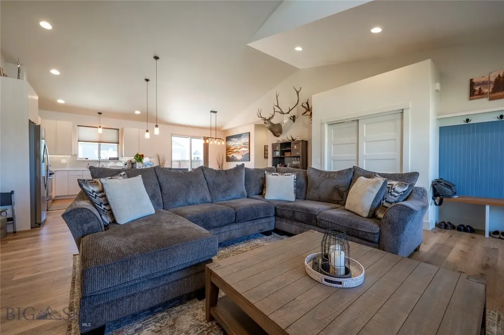 Livingston MT 59047