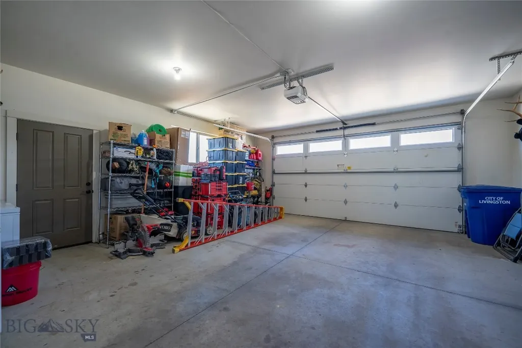 Livingston MT 59047