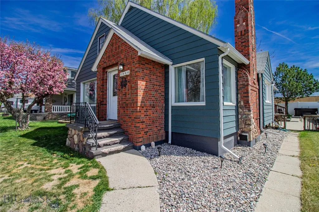 1804 Lowell Butte MT 59701