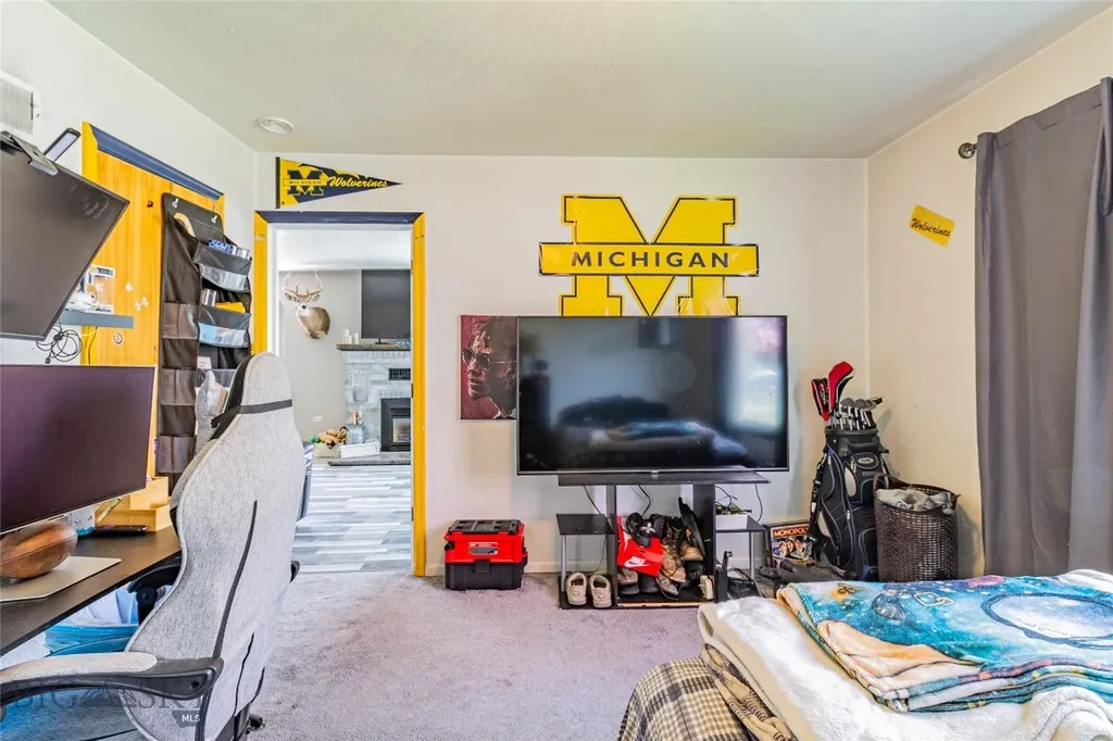 1804 Lowell Butte MT 59701