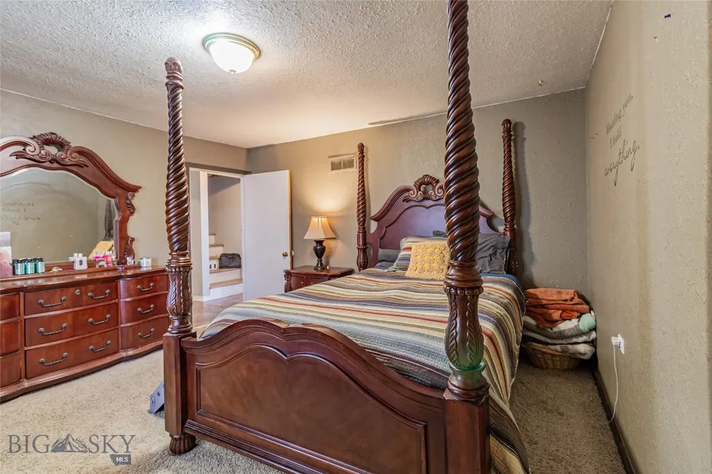 1804 Lowell Butte MT 59701