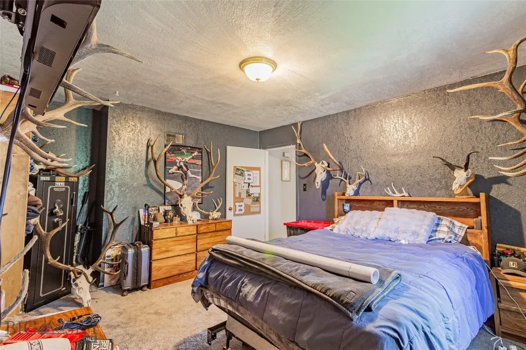 1804 Lowell Butte MT 59701