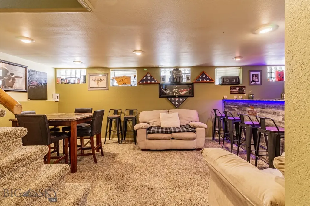 1804 Lowell Butte MT 59701
